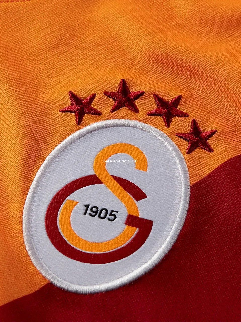 https://www.galatasarayshop.com/images/watermarked/1/detailed/1/ezgif.com-gif-maker_4_.jpg