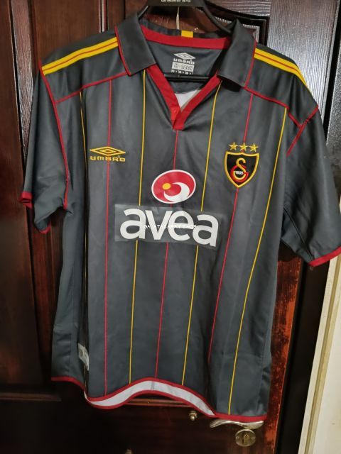 Vintage Galatasaray 2004/05 Dark Grey Third Kit M – Umbro from  at Galatasaray Shop # 
