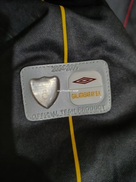Vintage Galatasaray 2004/05 Dark Grey Third Kit M – Umbro from  at Galatasaray Shop # 